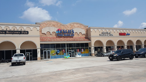 market Leslie's on magnolia dedicated to Swimming pool supply store