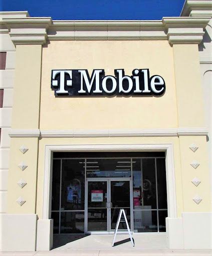 market T-Mobile on magnolia dedicated to Cell phone store category