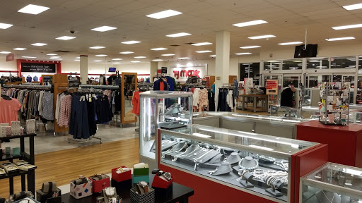 market T.J. Maxx on magnolia dedicated to Department store