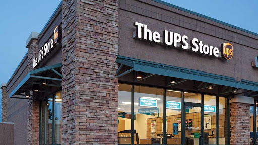 market The UPS Store on magnolia dedicated to Shipping and mailing service